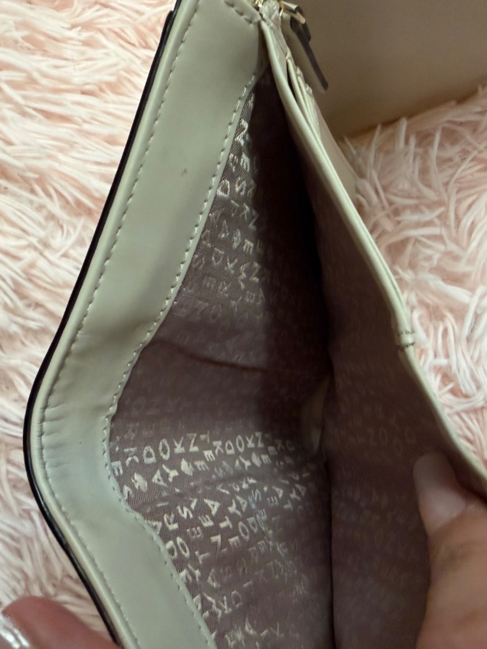 Kate Spade wallet - Picture 6 of 7